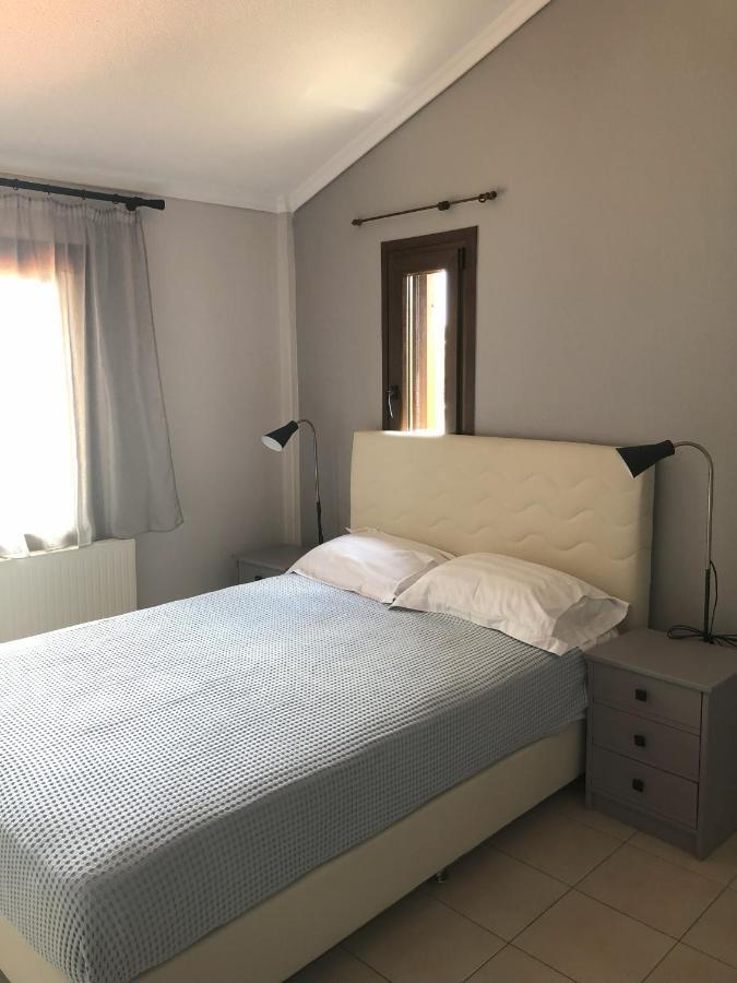 Palio Beach House Palaiontsiflikion Bagian luar foto
