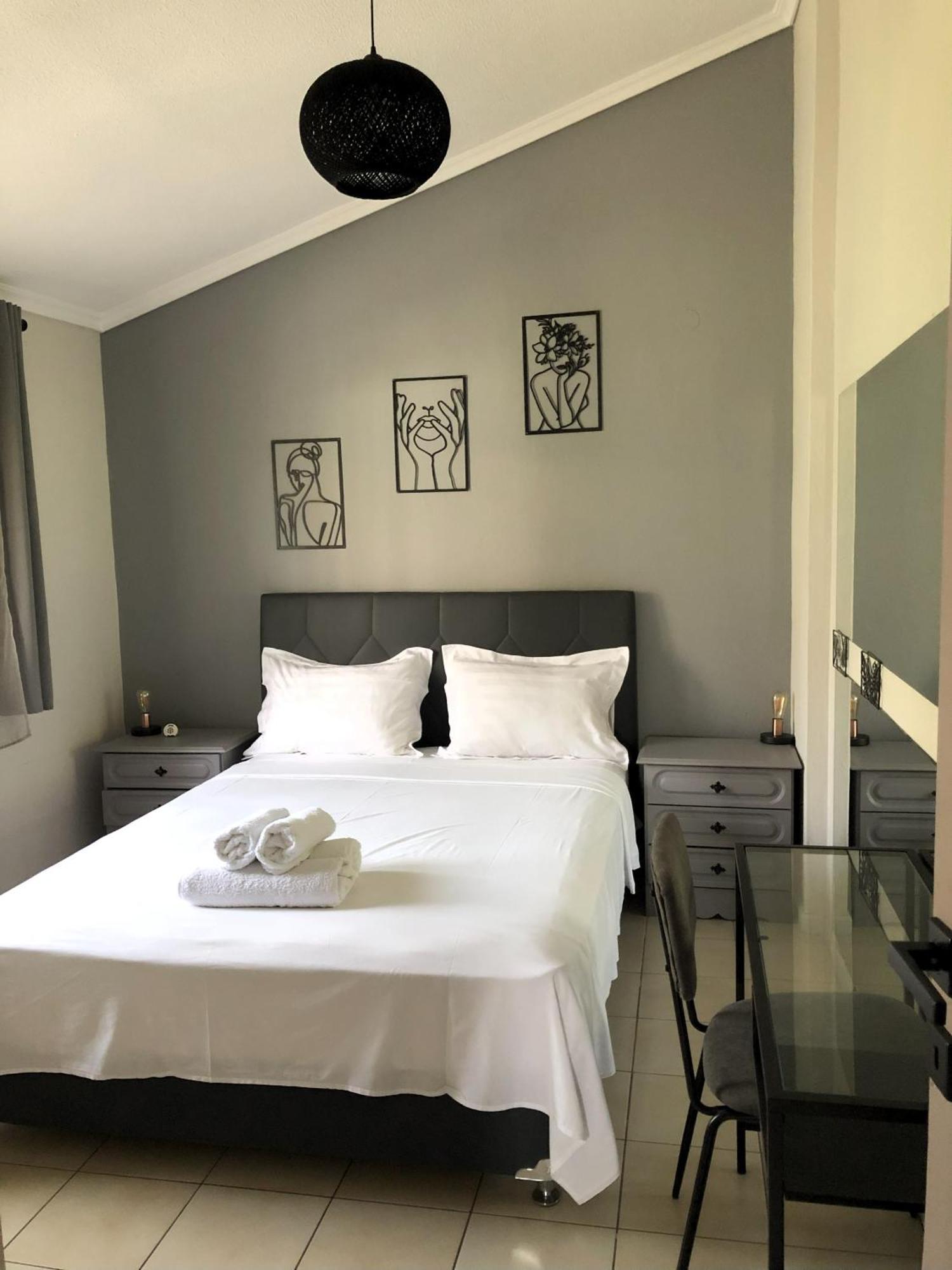 Palio Beach House Palaiontsiflikion Bagian luar foto